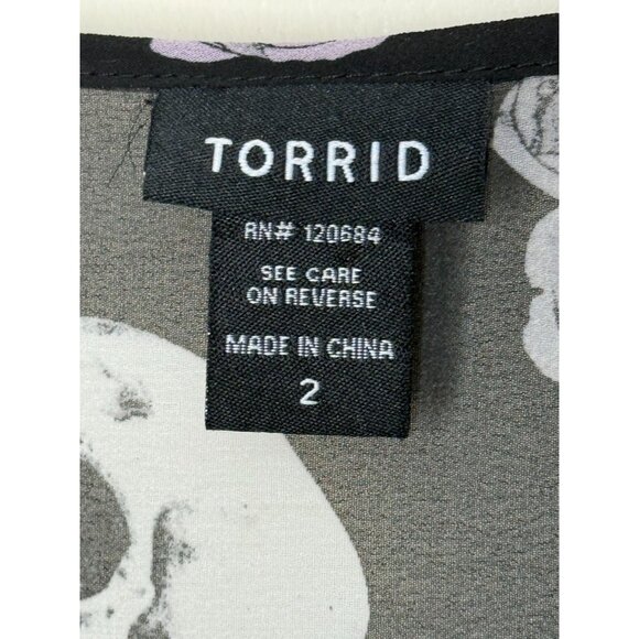 Torrid Black Sheer Skull Purple Rose Print Scoop Neck Top Plus Sz 2 Whimsygoth - Picture 4 of 7